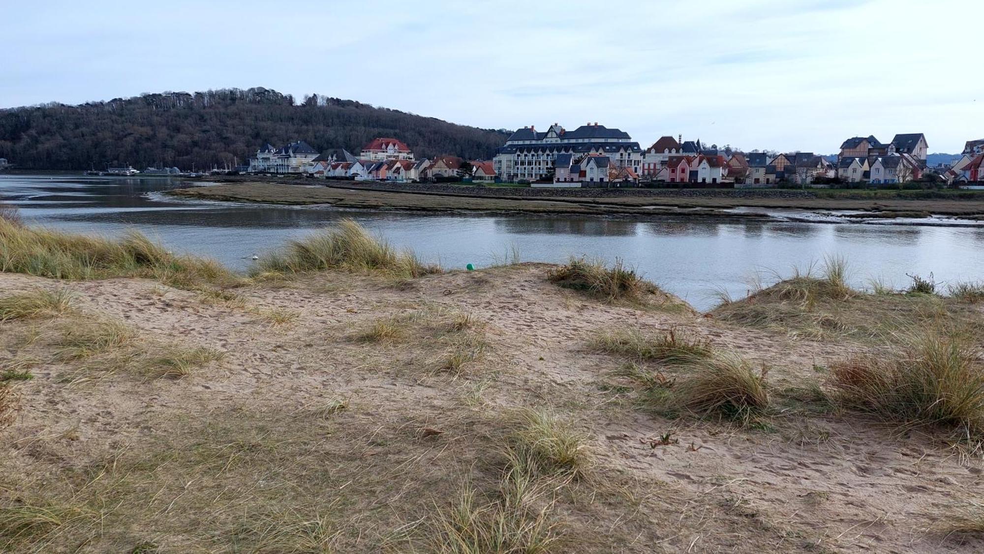 شقة Les 3 Mouettes A Cabourg - Cote Normande المظهر الخارجي الصورة